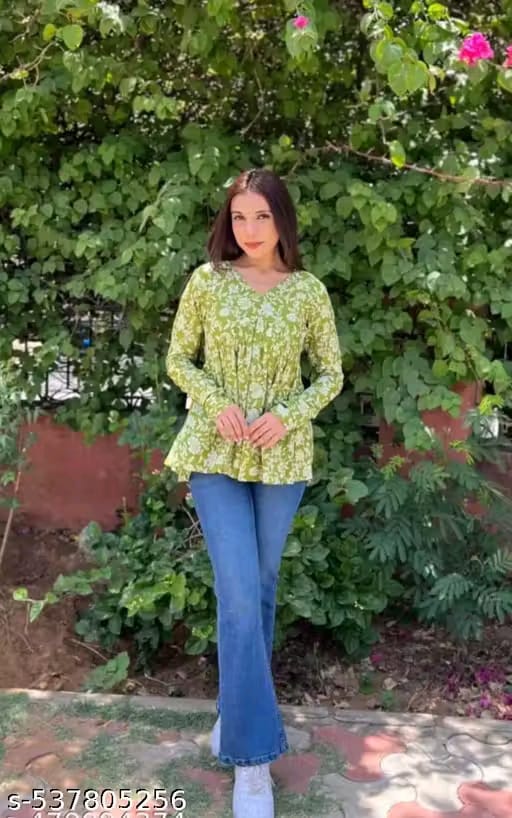 Women Full Slevees Kurti